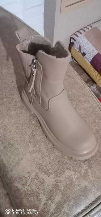 сапоги женские, бежевого цвета