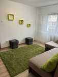 Inchiriez apartament in regim hotelier
