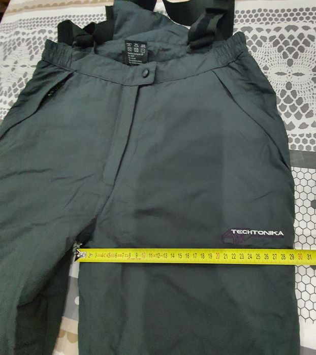 Pantaloni cu bretele, de schi