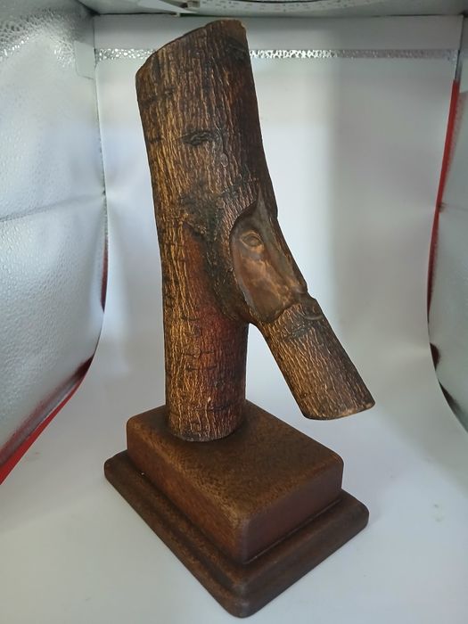 Sculptura în lemn,unicat,realizata de un soldat în 1946.