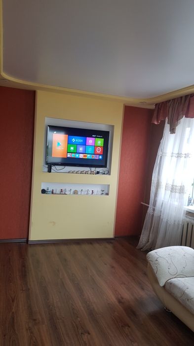 Трехкомнатная   квартираа  улучшенной  планировки центр  Н. Абдирова