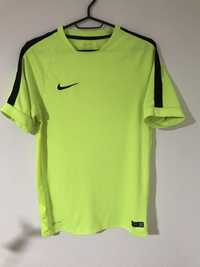 Tricou Nike (nu Adidas,Jordan,Puma)