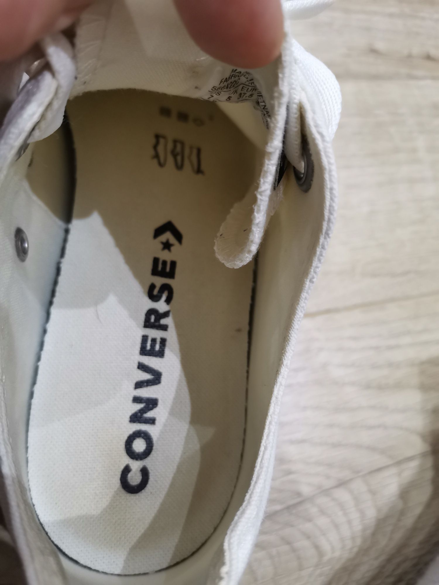 Teniși cu platforma Converse, nr 37,5