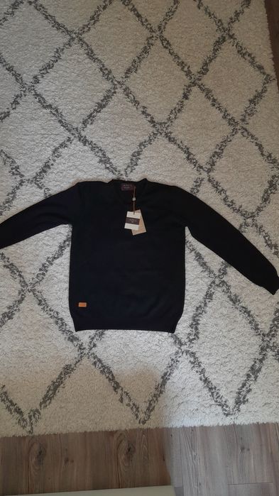 Pulover negru elegant M