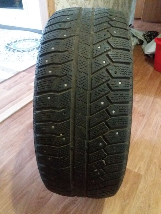 Продам автошины 2 штуки  225/55 .R 17