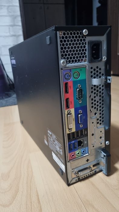 Mini PC Acer i3 6100/8GB RAM/HD7570 1GB/SSD 120GB/SFF/LOW Profile