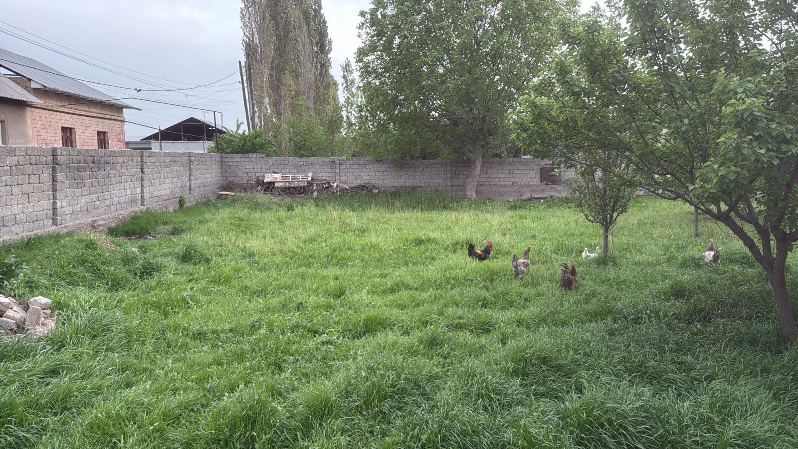 Участка сотилади