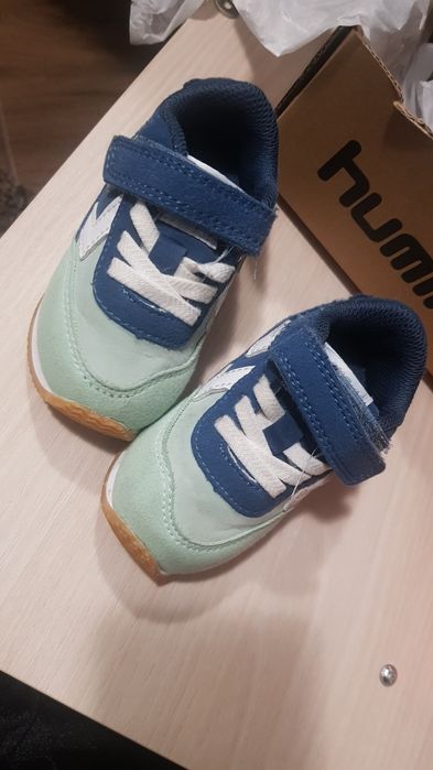 Маратонки Hummel