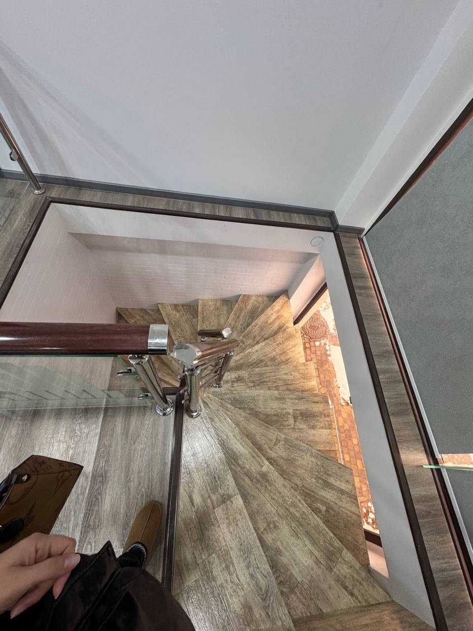 Cдаётся Помещение Отдельно стоящее ЖК Мухташам 160м2 (N167)