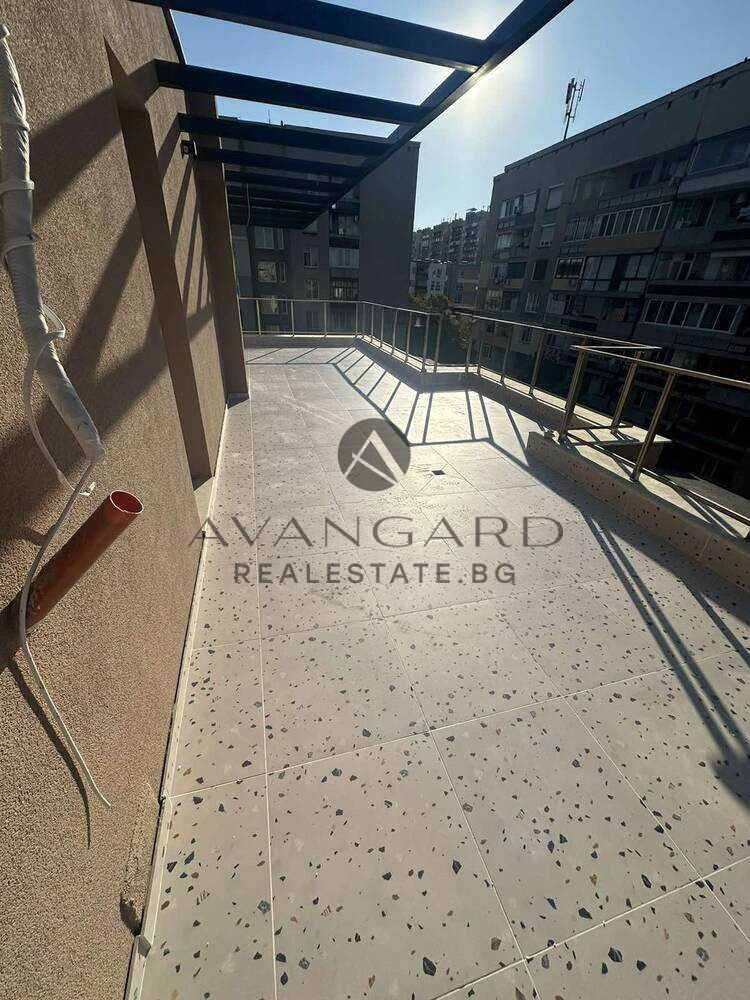 Продава се Тристаен апартамент в Пловдив, Кючук Париж - 231 кв.м за 972 €/кв.м - Снимка #7