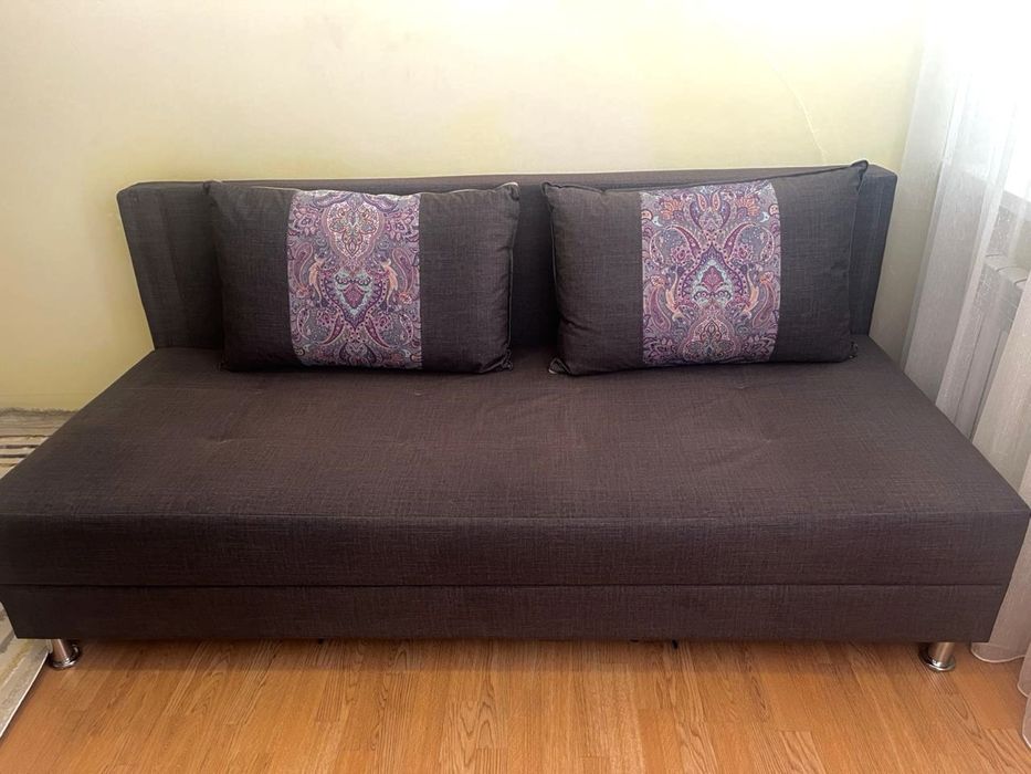 Продается раскладной диван (кровать)