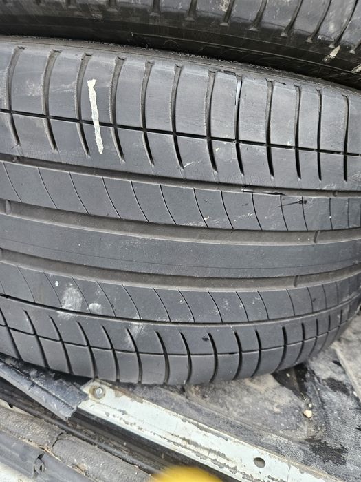 Гуми 275/40/18 2броя
