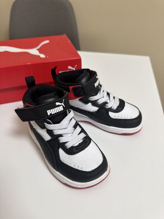 Adidasi puma marimea 22