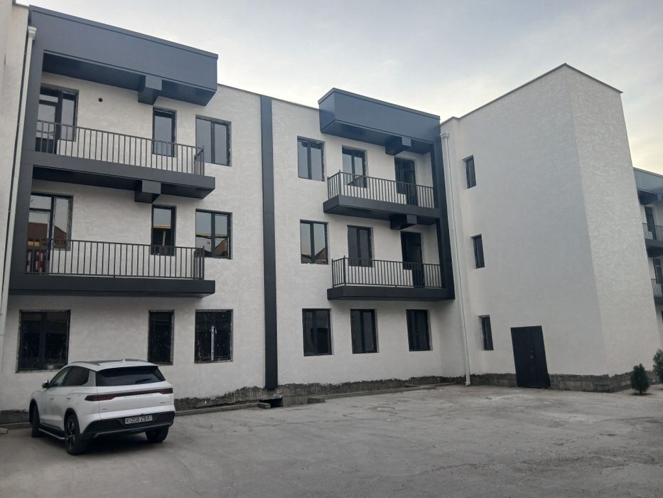 Шахар марказида квартира сотилади