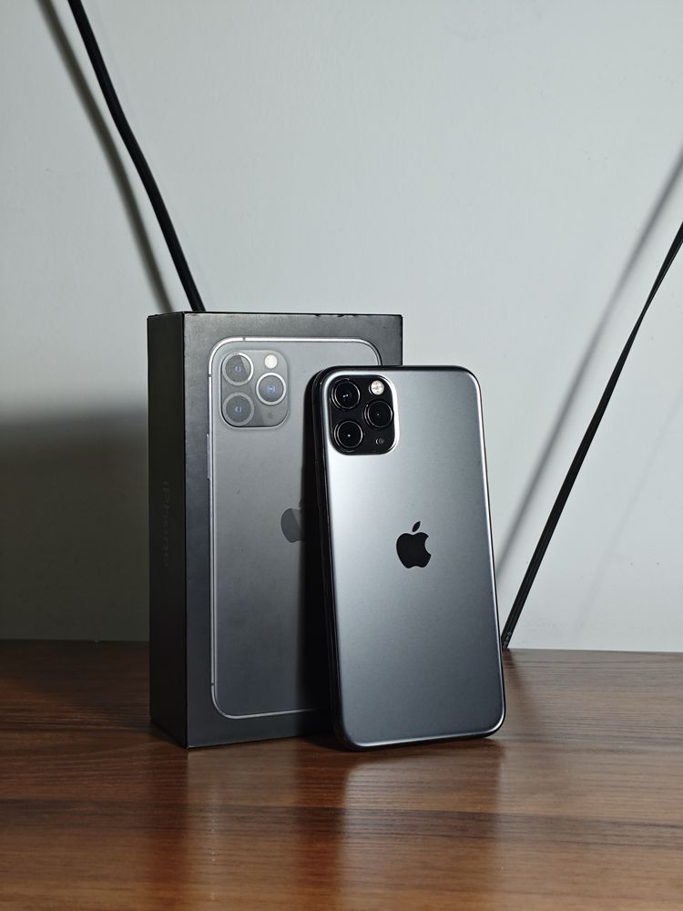 Iphone 11 Pro 256Gb Space Gray в отличном состоянии