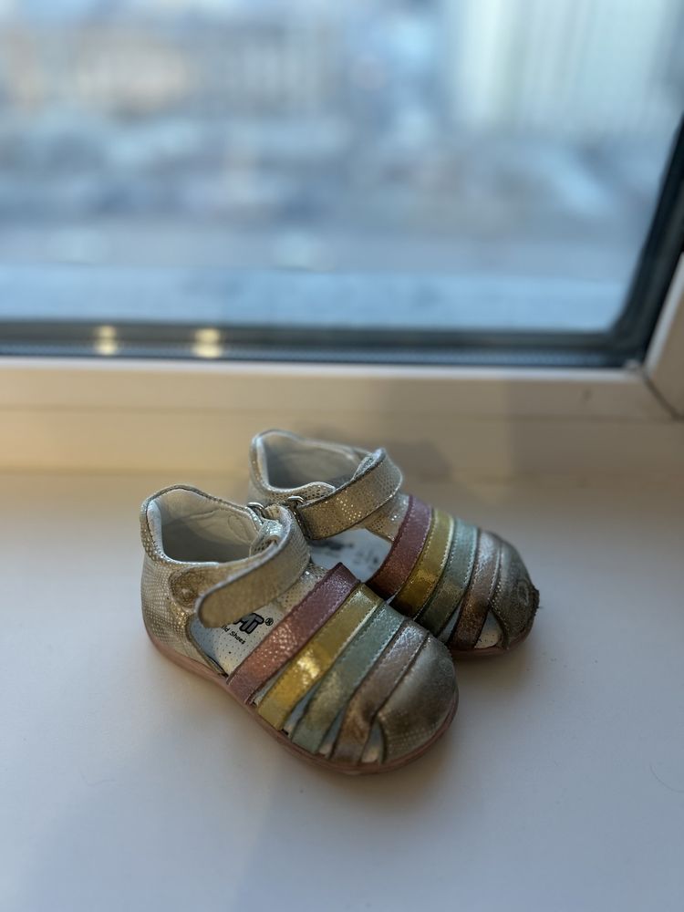 Детская обувь компании Tiffani