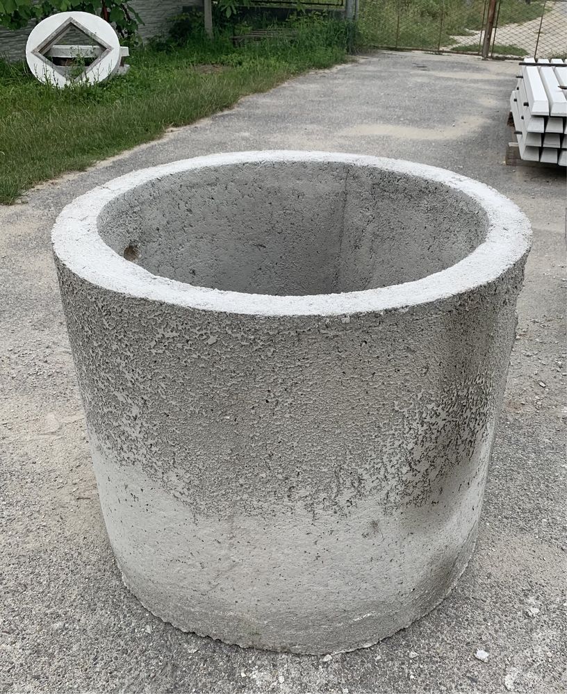 Tuburi din beton pentru fântână și capace de beton