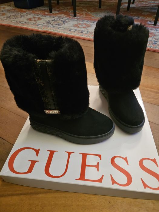 Красиви и топли нови боти GUESS