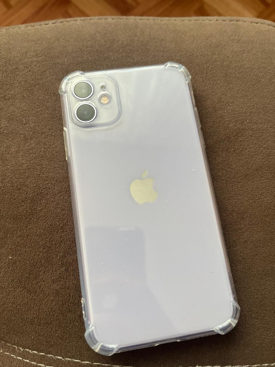 Продам iPhone 11