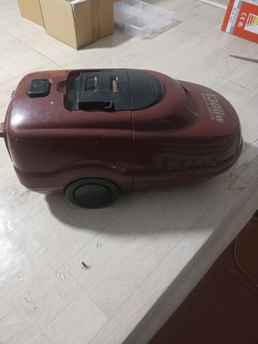 Продам пылесос Nova