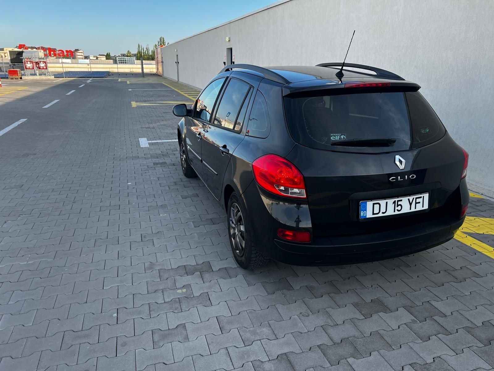 Vând Renault Clio 3 1.2i + GPL