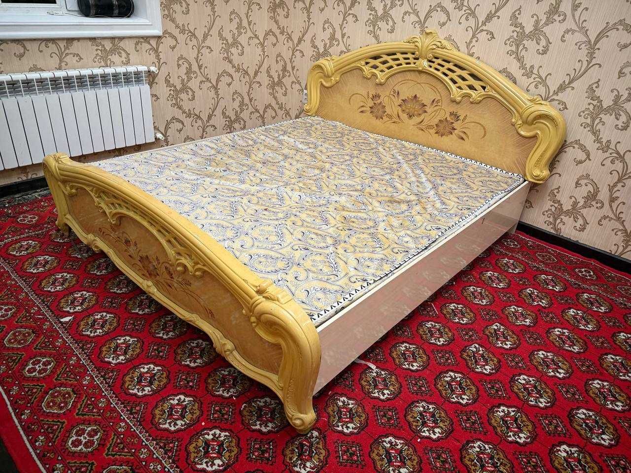 Спални гарнитур тумбичка