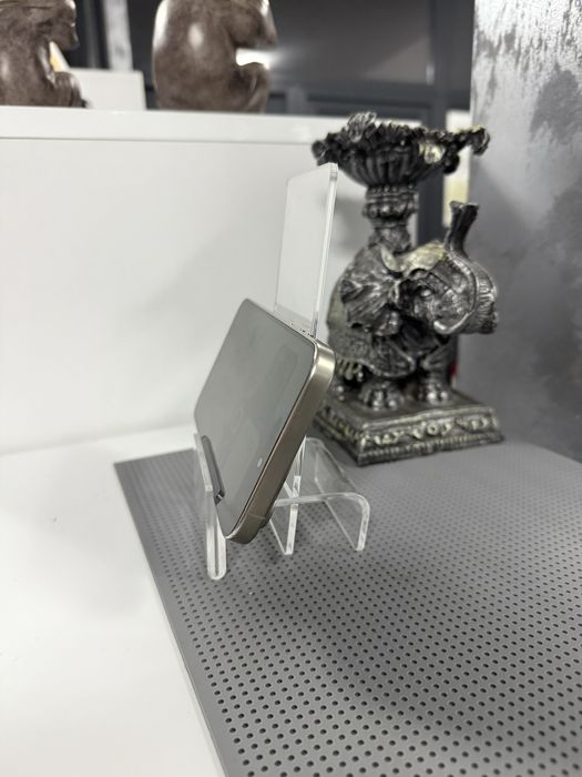 Vand iphone 15 pro max de 256 gb baterie 87%