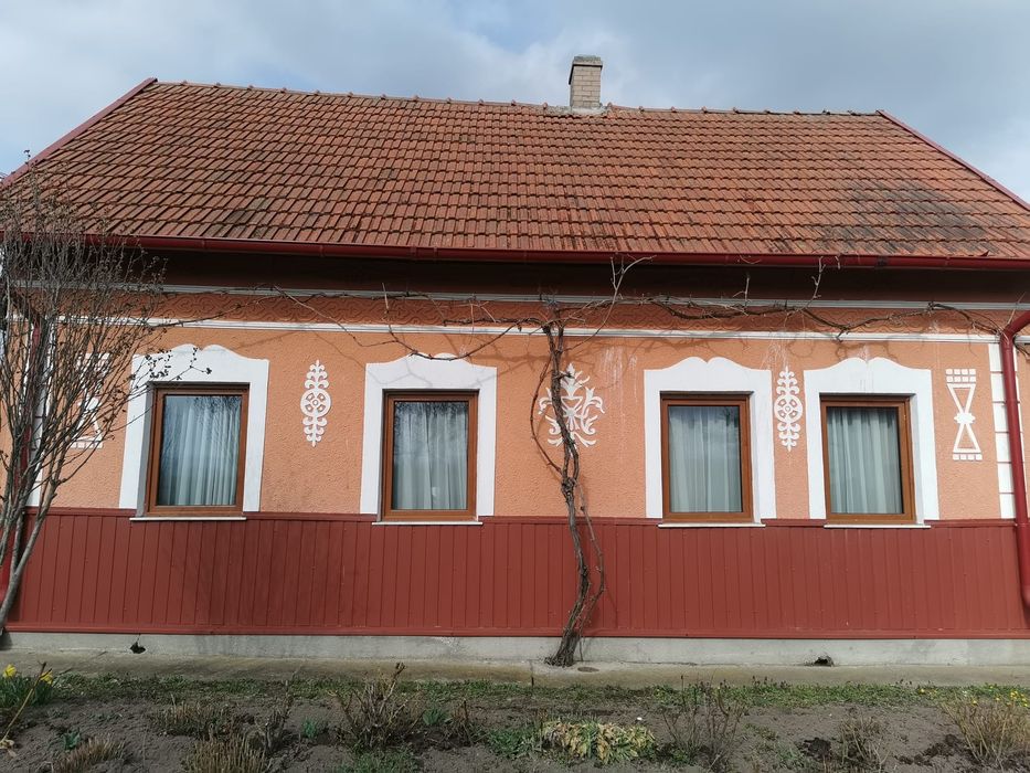 Vând casă și teren in Horodnic de Jos. 43 ari