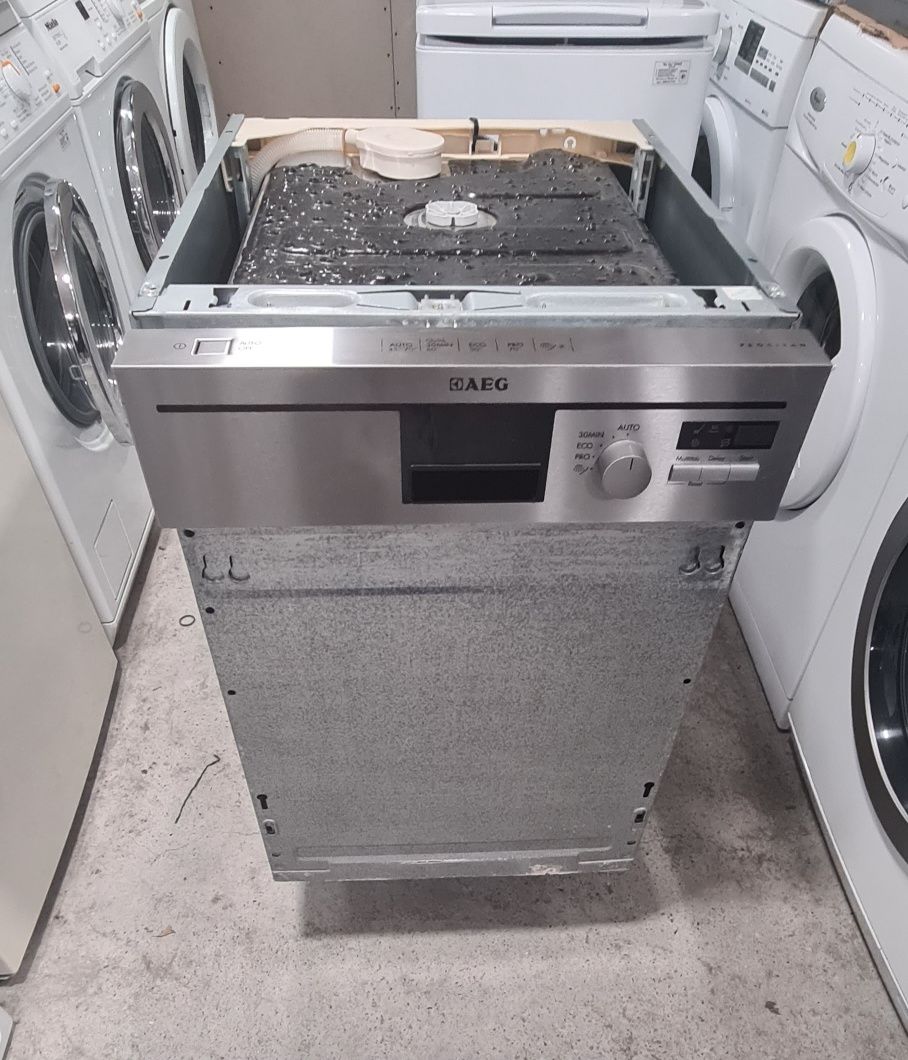 Съдомиялна 45см за вграждане AEG Proclean A++