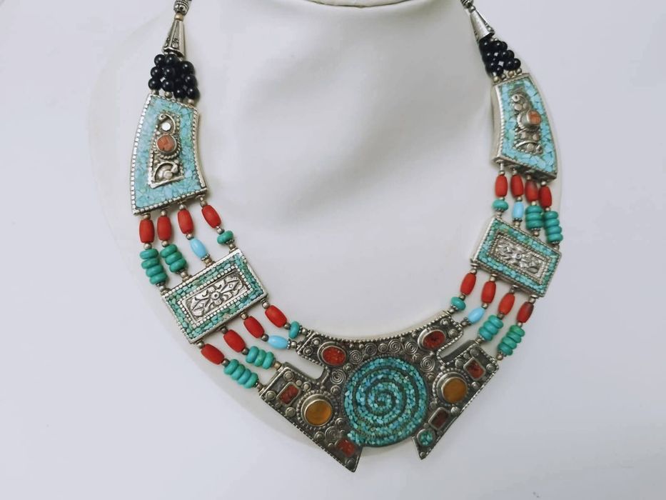 Vechi colier etnic argint de 925, lucrat manual, pietre naturale