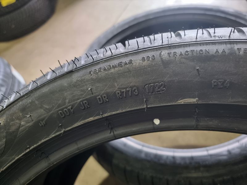 325/35/23 PIRELLI 2бр