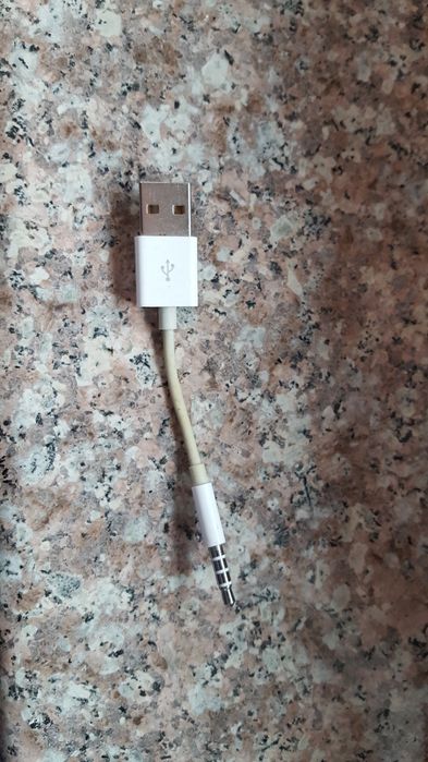 Cablu de încărcare și de date pentru iPod Shuffle 4