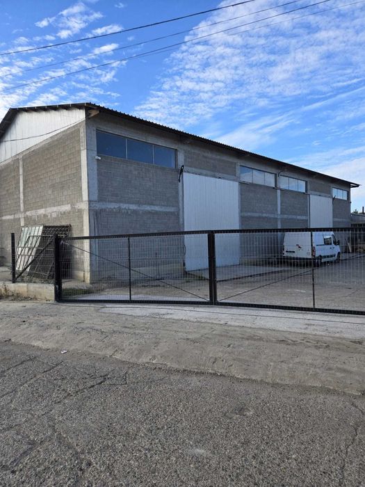 Inchirierz hala in Comuna Munteni