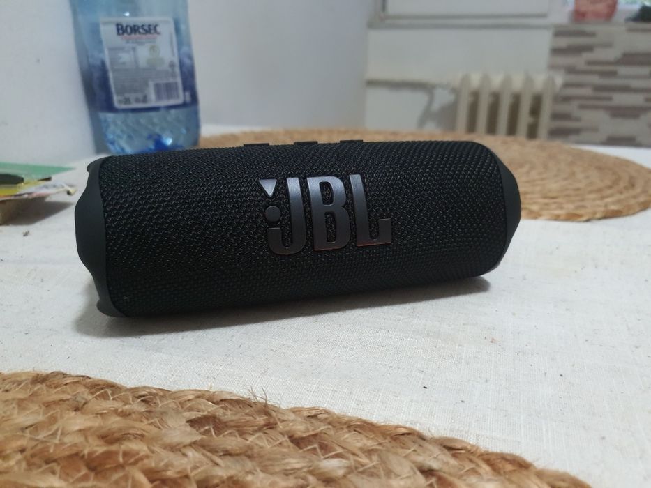 Boxã portabilã JBL Flip 7 nouă