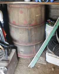 Vând putina vin din lemn stejar 600 litri 350 lei
