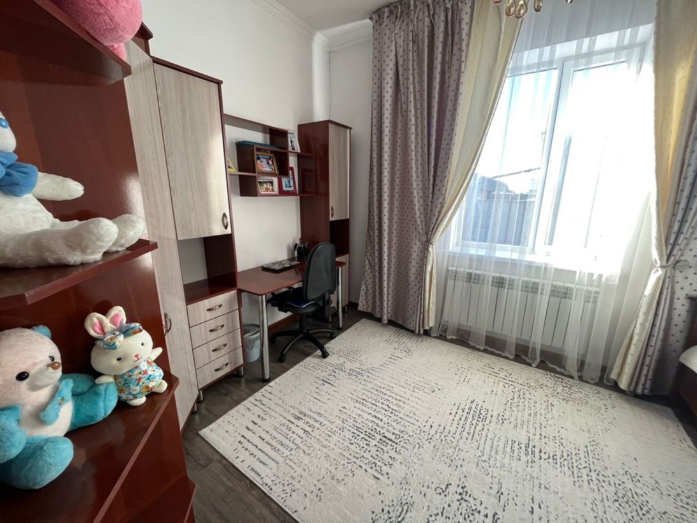 Продается 5-комнатный дом из красного кирпича (ул.Алимжанова)