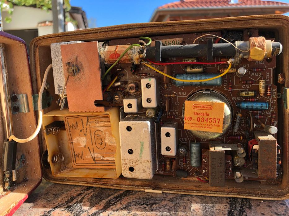 Vintage KofferRadio Nordmende Stradella