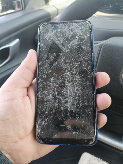 Продам смартфоны и 2 жёстких диска по 500 гб