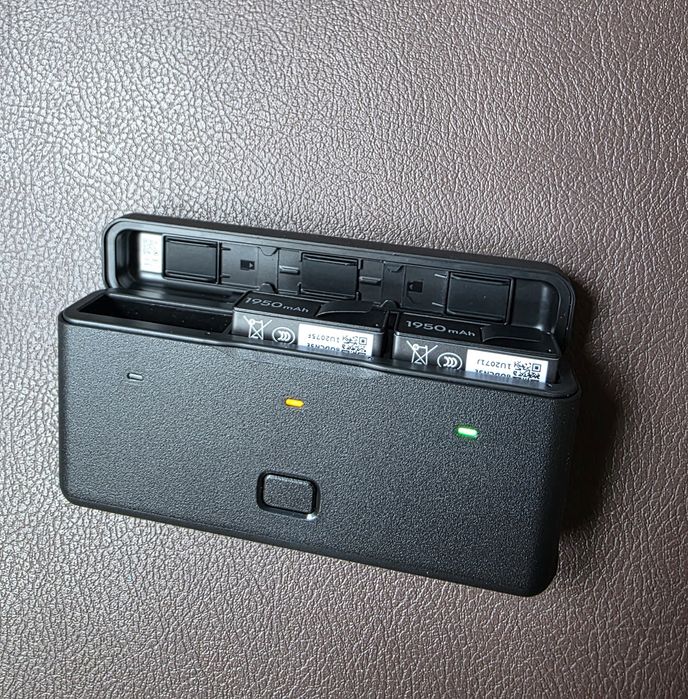Carcasa multifunctionala + 2x acumulator DJI Osmo Action 5 PRO / 4 / 3