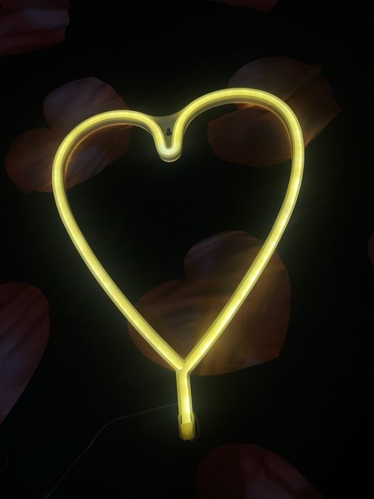 Lampă decorativă LED inimă galbenă baterii/USB