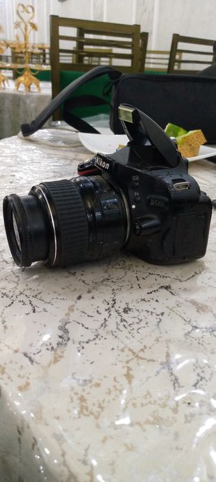 Nikon 5100d sotiladi