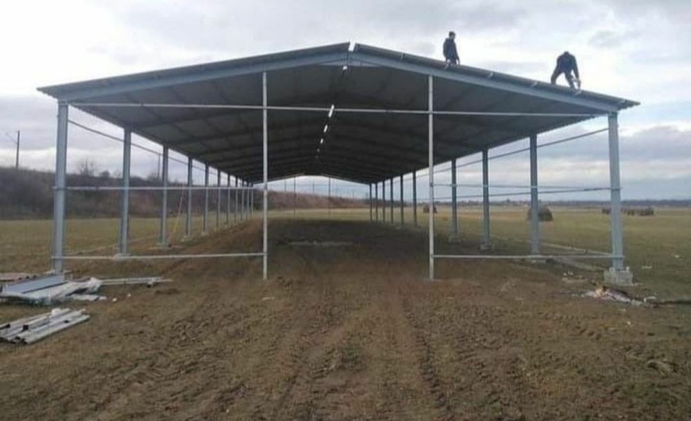 Vând hală metalica