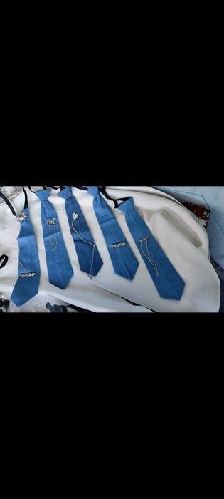 Oʻgʻil va qiz bolalar uchun galstuklar