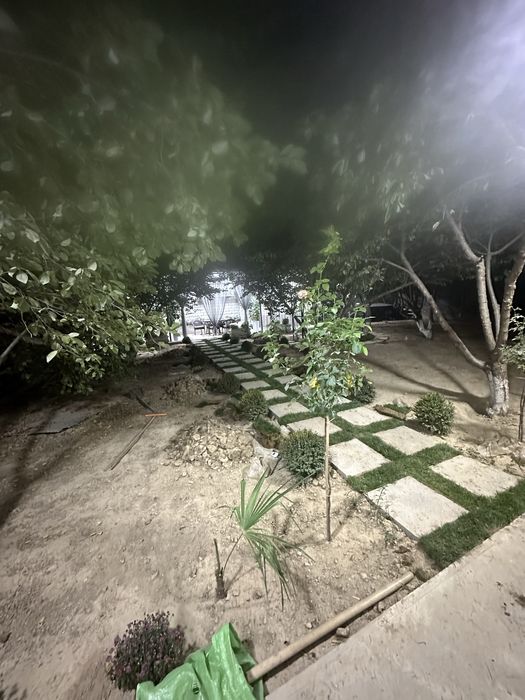 “Landshaft bezatish xizmati: hovlingizni orzudagidek qilamiz.”