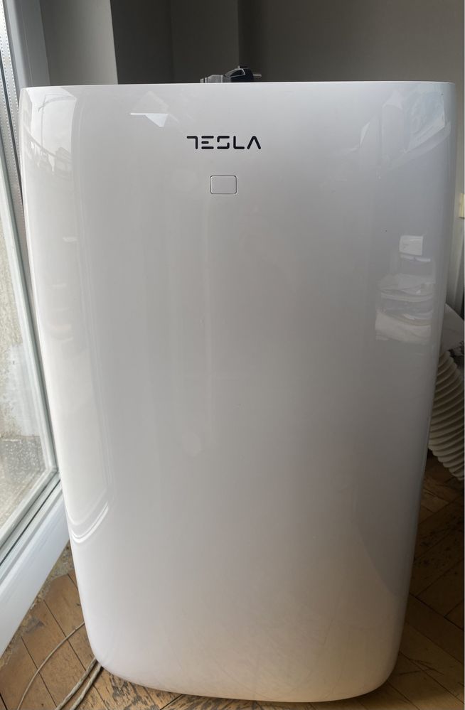 Мобилен климатик Tesla TTKA-12CHW Wi-Fi, 12000 BTU, Клас А