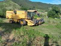 Vând combina NEW HOLLAND TX32