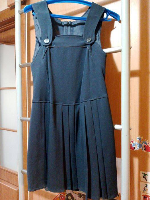 Школьный сарафан новый