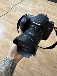 Canon EOS 77D cu obiectiv 18-55mm ca nou