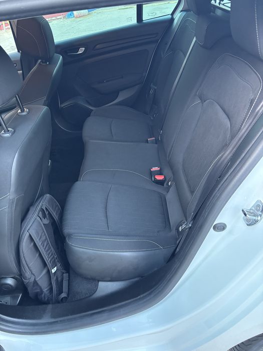 Renault Megane 1.3 TCe -140 CP - automat