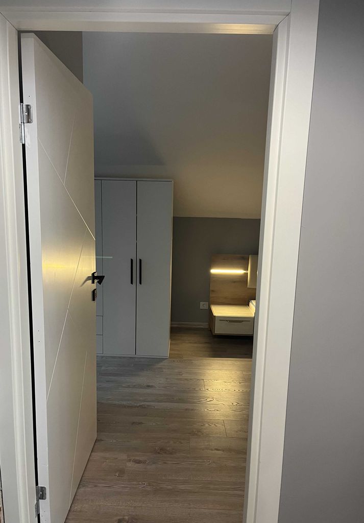 Продава се Тристаен апартамент в София, Студентски град - 92 кв.м за 3316 €/кв.м - Снимка #8